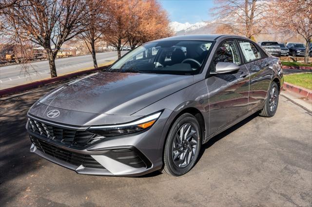 new 2025 Hyundai Elantra car, priced at $24,640