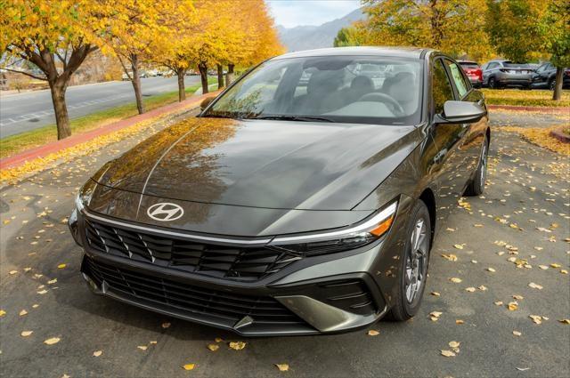 new 2025 Hyundai Elantra car, priced at $24,670