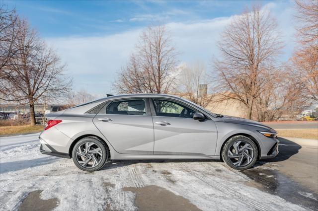 new 2025 Hyundai Elantra HEV car, priced at $31,310