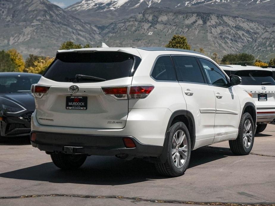 used 2015 Toyota Highlander car, priced at $15,987