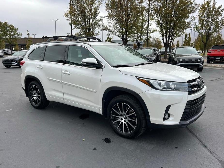 used 2017 Toyota Highlander car, priced at $21,602