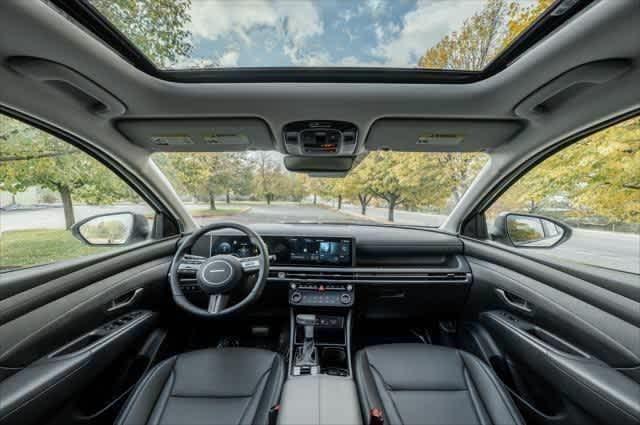 new 2025 Hyundai TUCSON Hybrid car, priced at $34,880