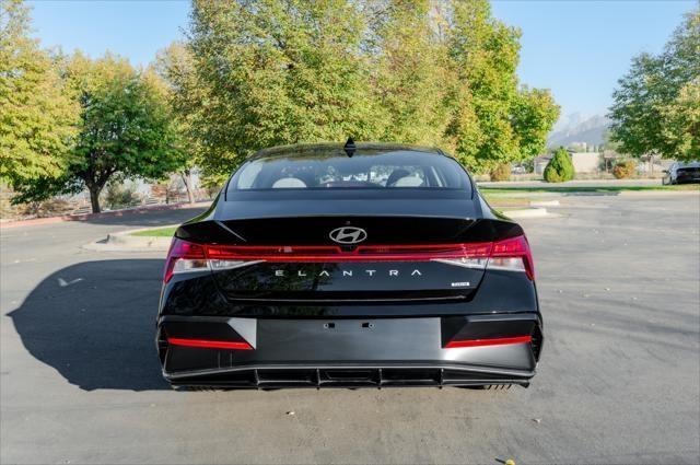 new 2025 Hyundai Elantra HEV car, priced at $31,140