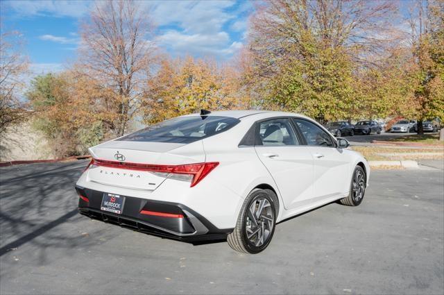 new 2025 Hyundai Elantra HEV car, priced at $31,560