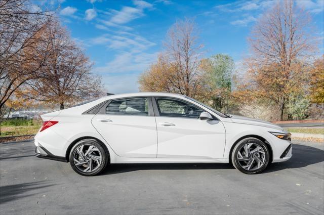 new 2025 Hyundai Elantra HEV car, priced at $31,560