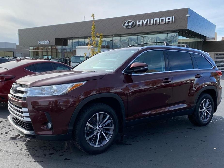 used 2019 Toyota Highlander car, priced at $26,456