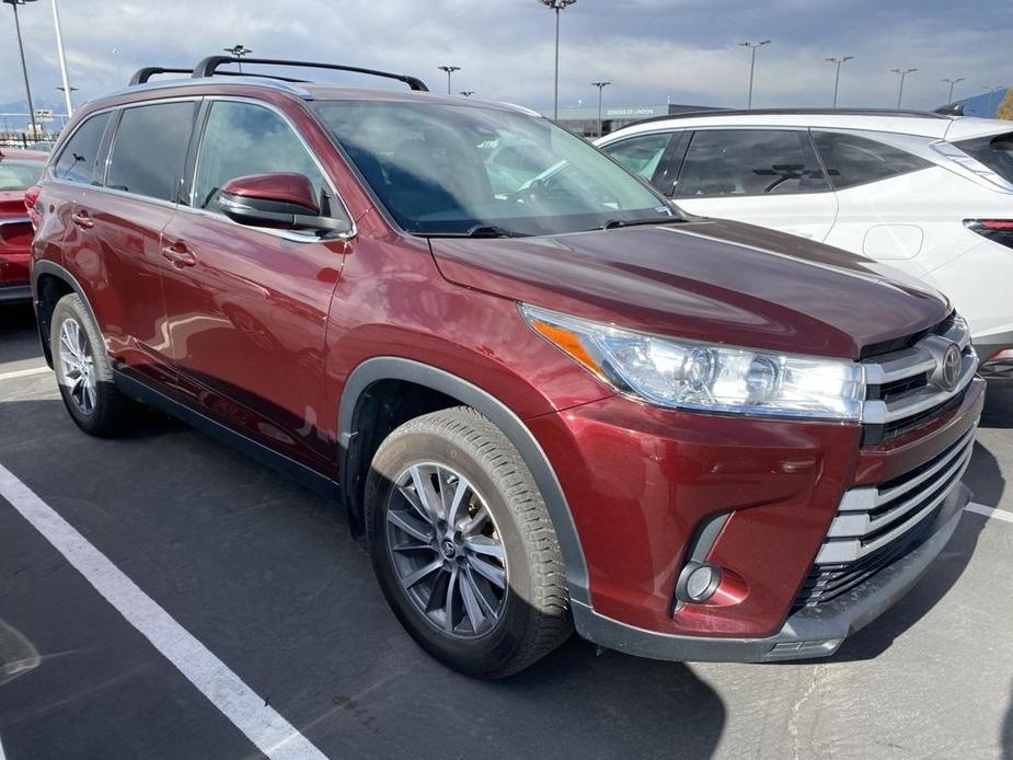 used 2019 Toyota Highlander car, priced at $29,321