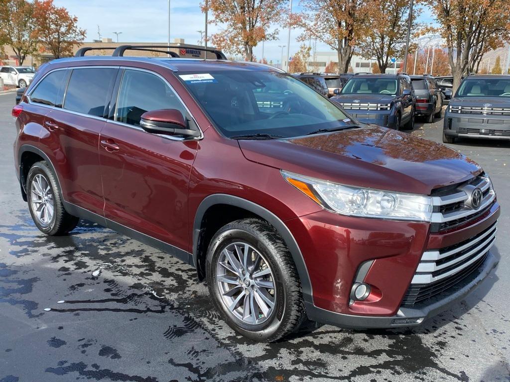 used 2019 Toyota Highlander car, priced at $26,456