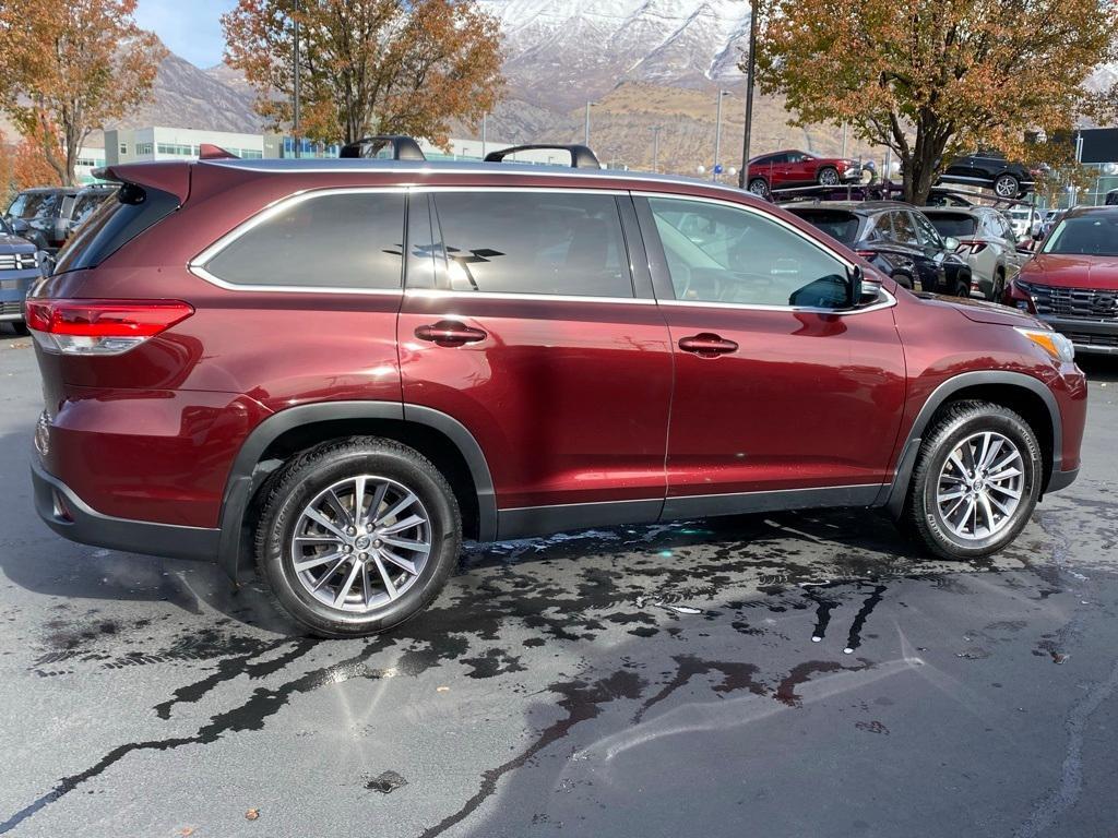 used 2019 Toyota Highlander car, priced at $26,456