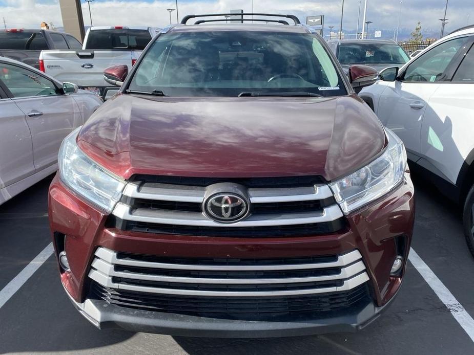 used 2019 Toyota Highlander car, priced at $29,321