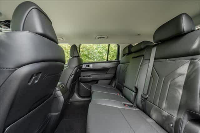 new 2025 Hyundai SANTA FE HEV car, priced at $38,785