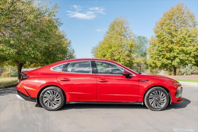 new 2025 Hyundai Sonata Hybrid car, priced at $33,145