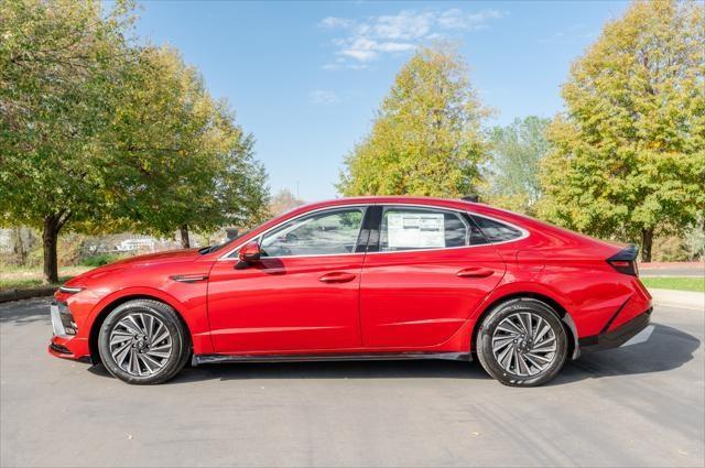 new 2025 Hyundai Sonata Hybrid car, priced at $33,145