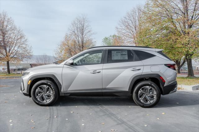 new 2025 Hyundai Tucson Hybrid car