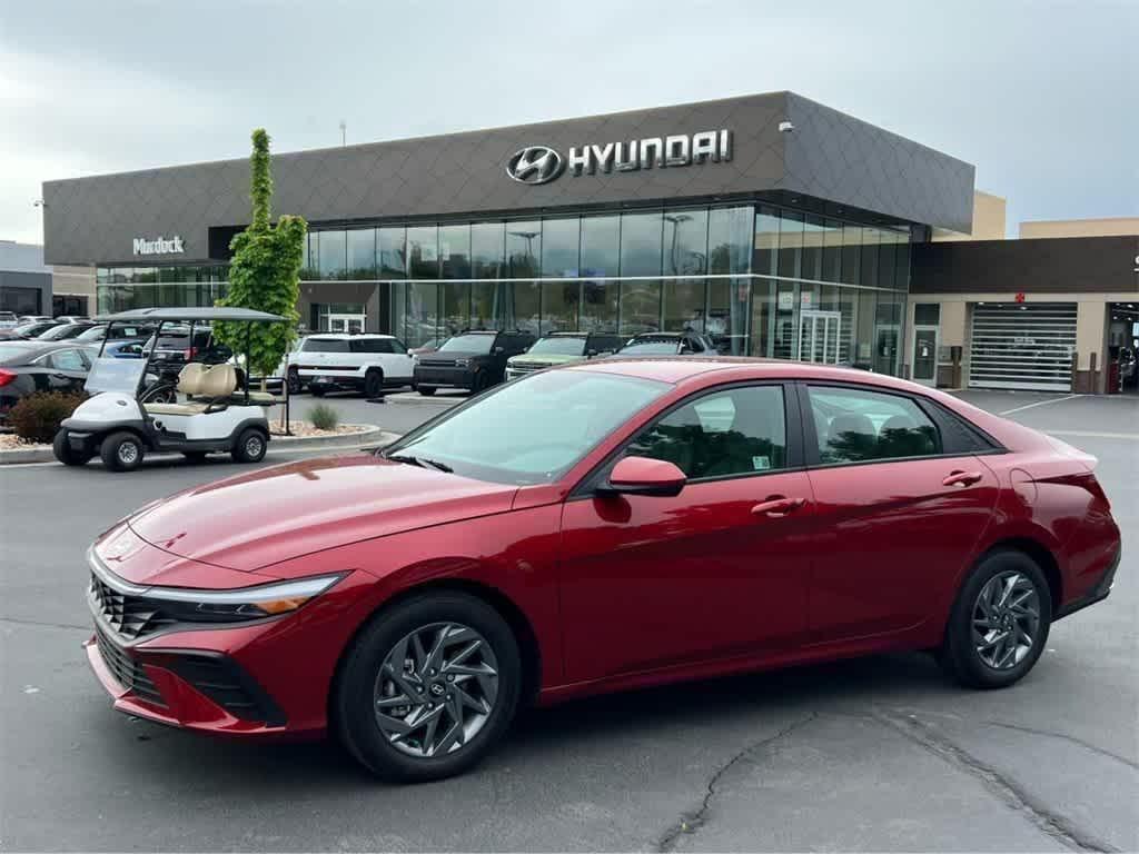 new 2024 Hyundai Elantra car, priced at $22,749