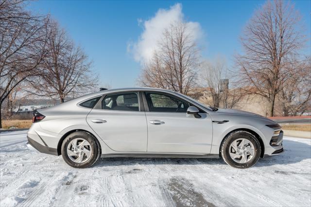 new 2025 Hyundai Sonata car, priced at $28,405