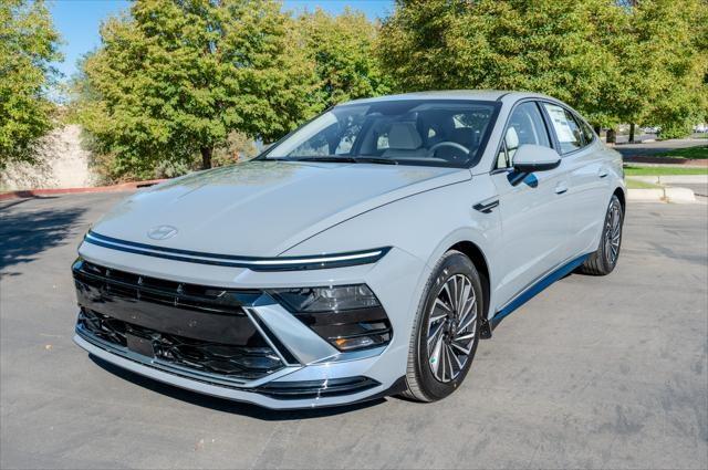 new 2025 Hyundai Sonata Hybrid car, priced at $32,785