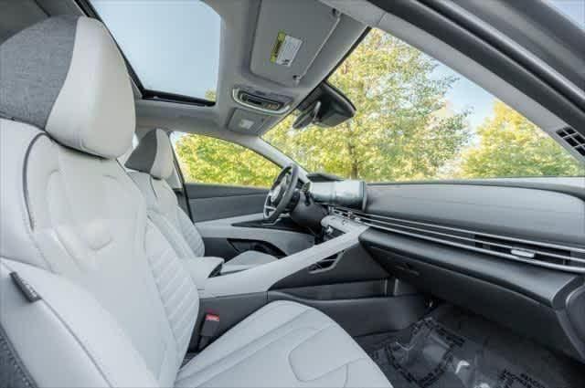 new 2025 Hyundai Elantra car, priced at $27,435