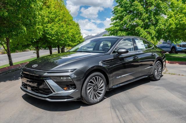 new 2025 Hyundai Sonata Hybrid car, priced at $32,715