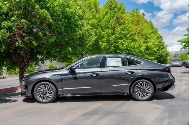 new 2025 Hyundai Sonata Hybrid car, priced at $32,715