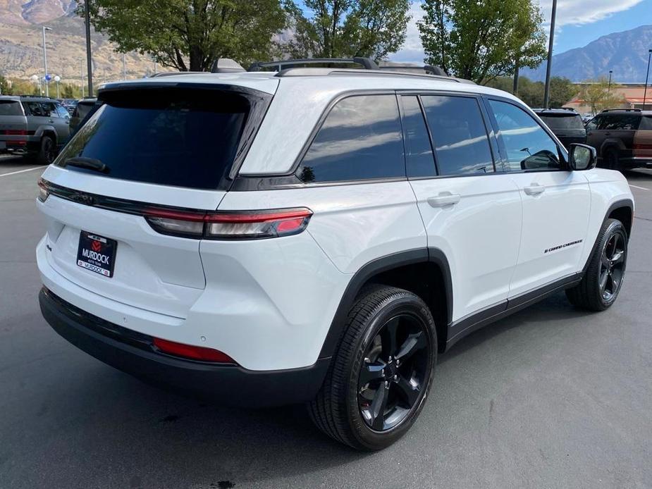 used 2023 Jeep Grand Cherokee car, priced at $35,744