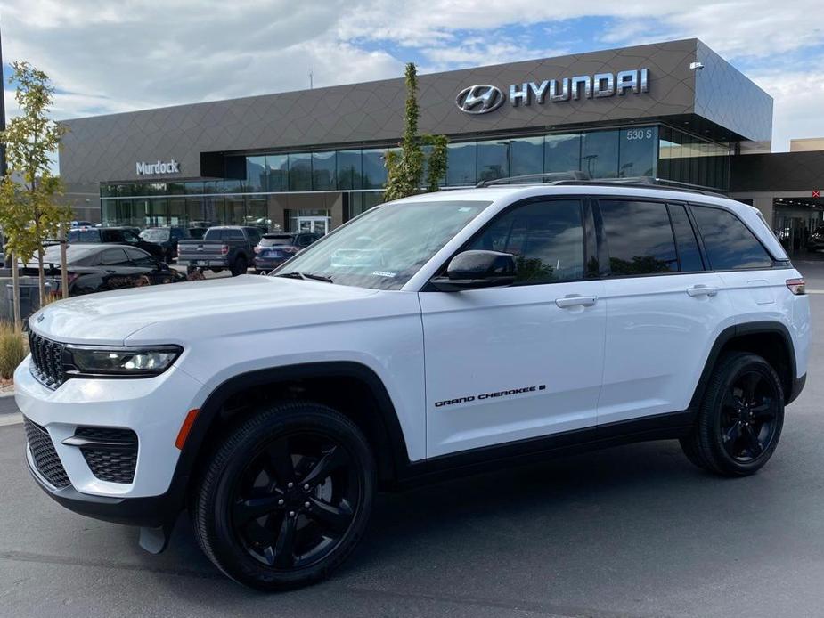 used 2023 Jeep Grand Cherokee car, priced at $35,744