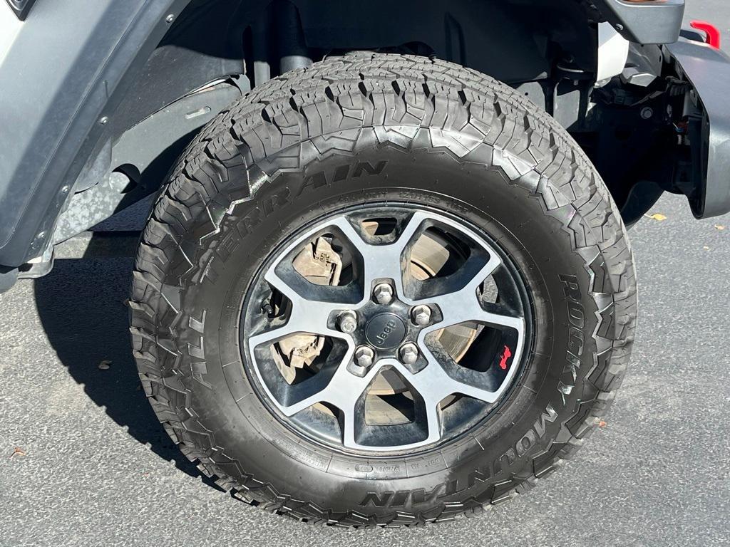 used 2018 Jeep Wrangler Unlimited car, priced at $31,990