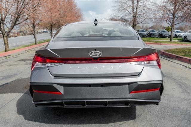 new 2025 Hyundai Elantra car