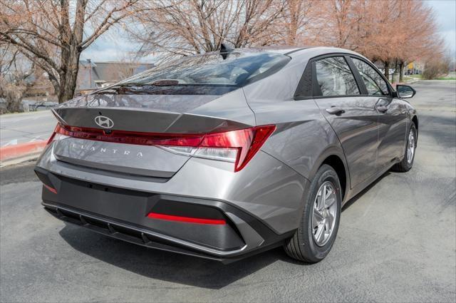 new 2025 Hyundai Elantra car