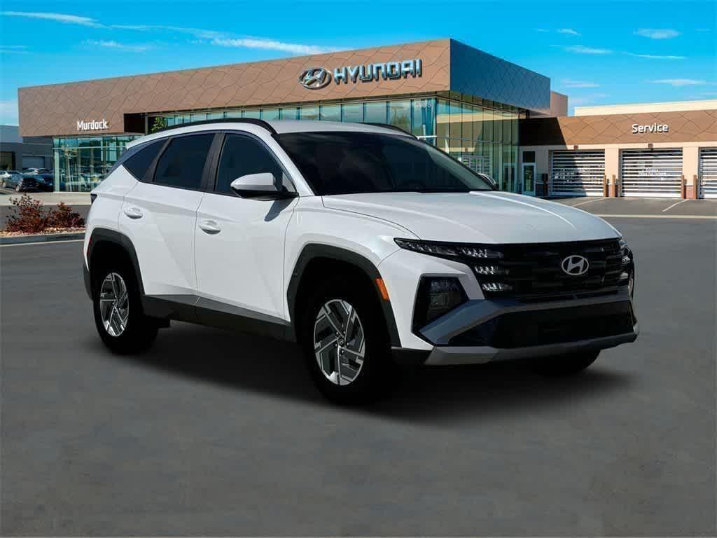 new 2025 Hyundai TUCSON Hybrid car, priced at $35,824