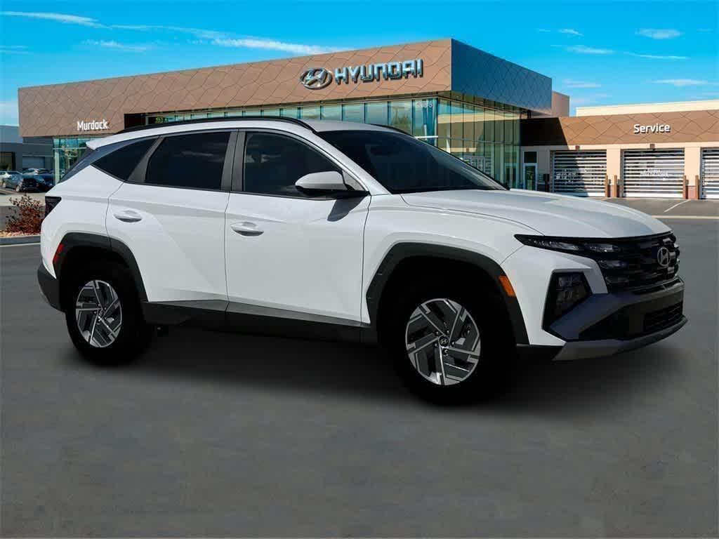 new 2025 Hyundai TUCSON Hybrid car, priced at $35,824