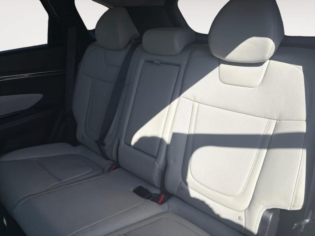 used 2024 Hyundai TUCSON Hybrid car, priced at $32,999