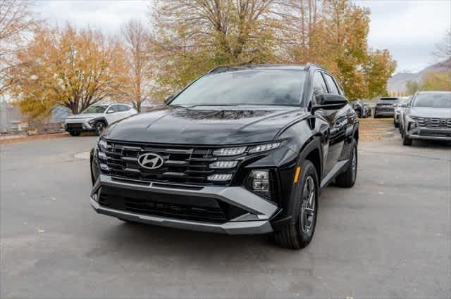 new 2025 Hyundai TUCSON Hybrid car, priced at $34,946