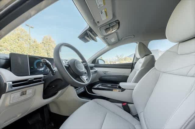 new 2025 Hyundai TUCSON Hybrid car, priced at $34,946