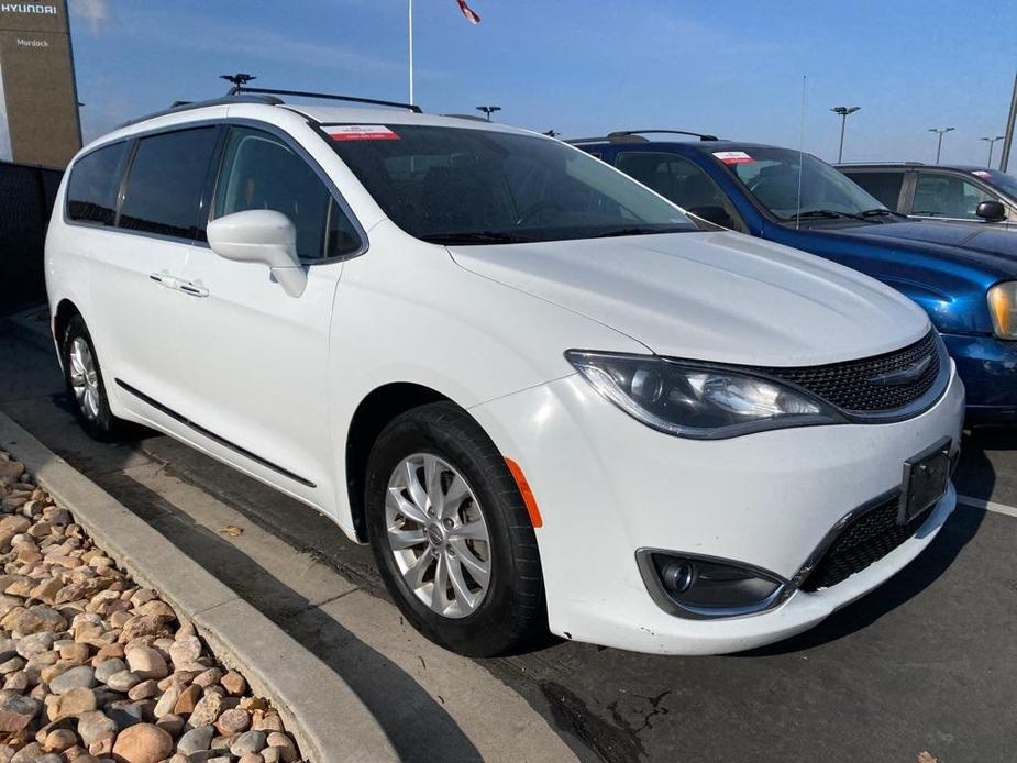 used 2018 Chrysler Pacifica car, priced at $9,200