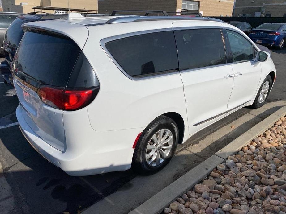 used 2018 Chrysler Pacifica car, priced at $9,200