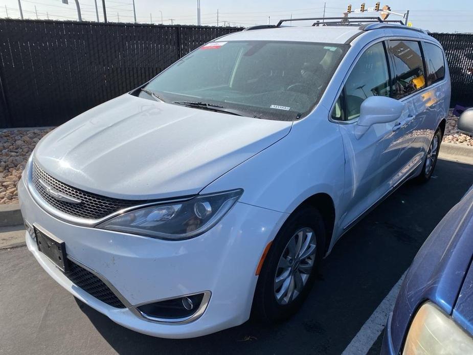 used 2018 Chrysler Pacifica car, priced at $9,200