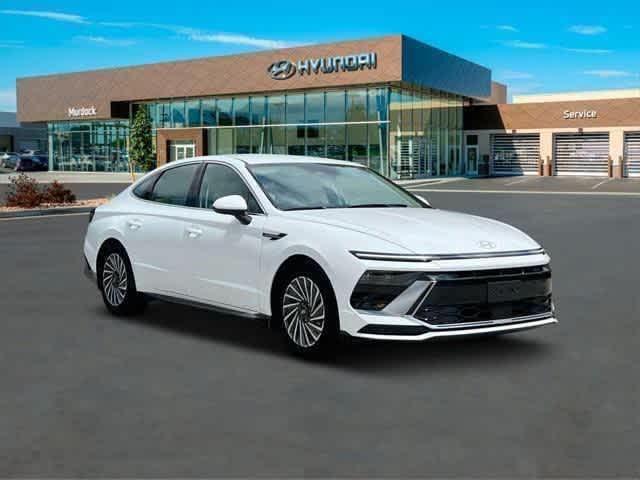 new 2025 Hyundai Sonata Hybrid car, priced at $33,462