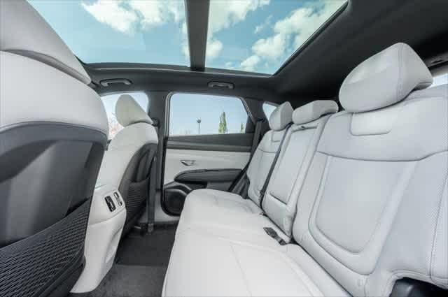 new 2025 Hyundai TUCSON Hybrid car, priced at $41,774