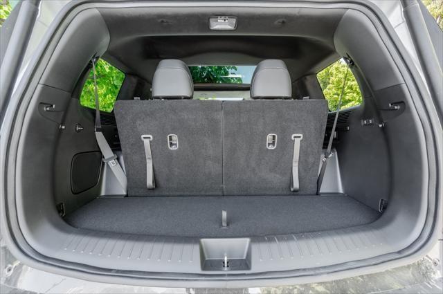 new 2025 Hyundai SANTA FE HEV car, priced at $52,009