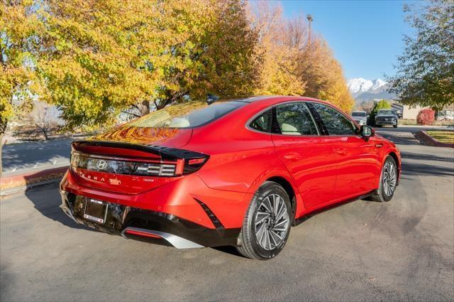 new 2025 Hyundai Sonata Hybrid car, priced at $39,625