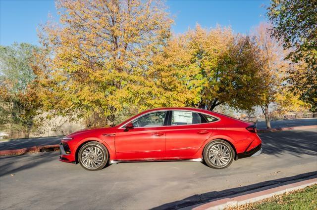 new 2025 Hyundai Sonata Hybrid car, priced at $39,625