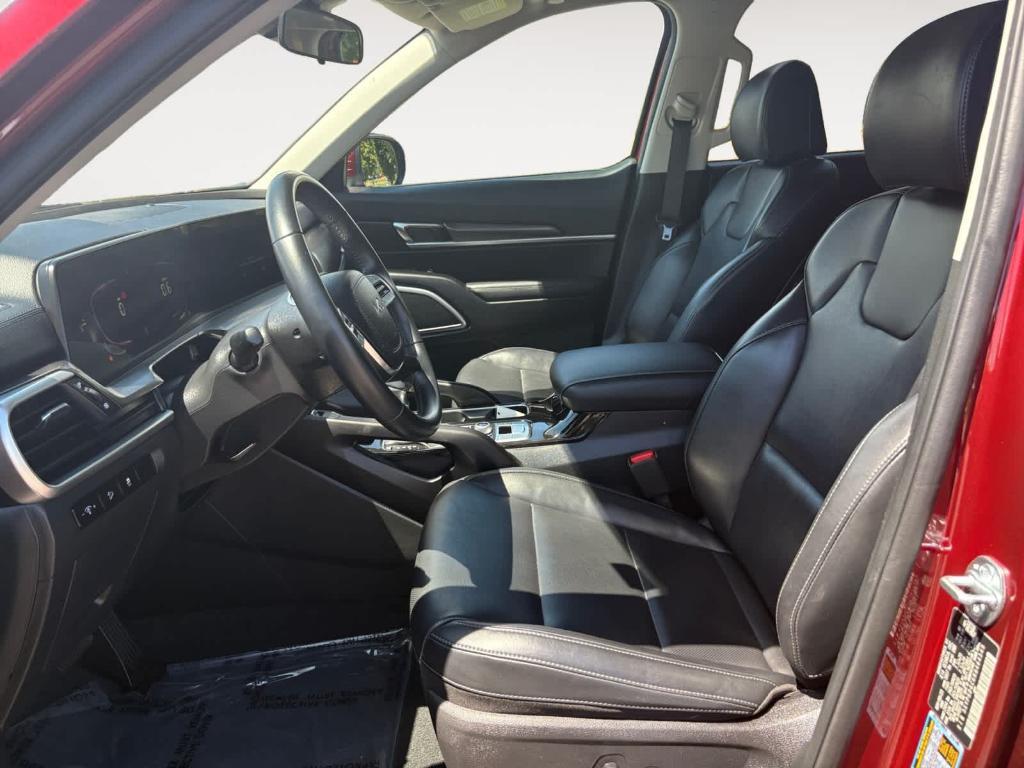 used 2024 Kia Telluride car, priced at $35,481