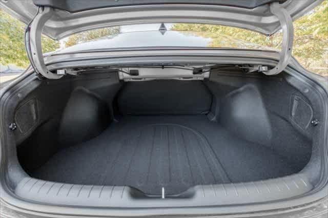 new 2025 Hyundai ELANTRA HEV car, priced at $29,220