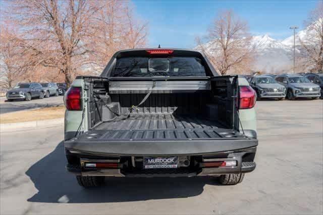 new 2025 Hyundai SANTA CRUZ car, priced at $40,880
