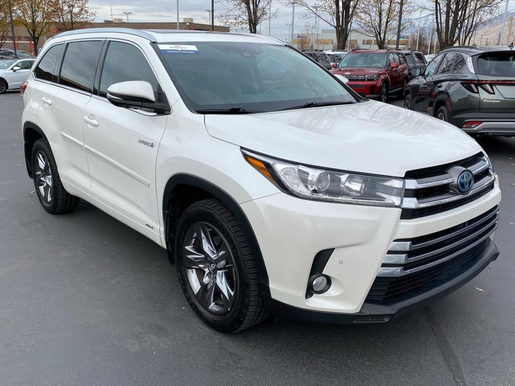 used 2017 Toyota Highlander Hybrid car, priced at $25,184