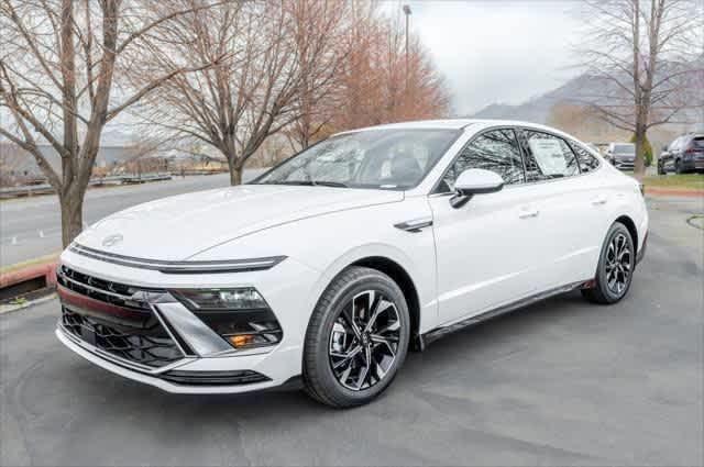 new 2025 Hyundai Sonata car, priced at $30,733