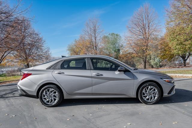 new 2025 Hyundai Elantra HEV car, priced at $26,740