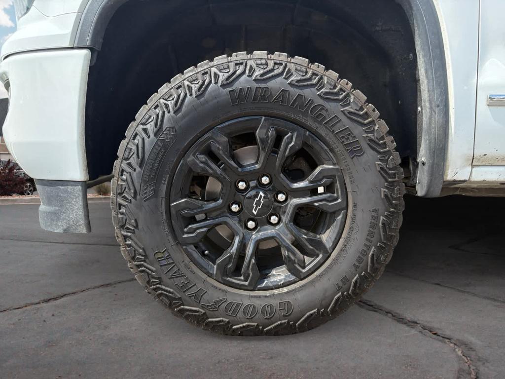 used 2016 GMC Sierra 1500 car, priced at $23,952