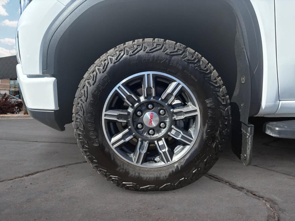 used 2024 GMC Sierra 1500 car, priced at $58,916
